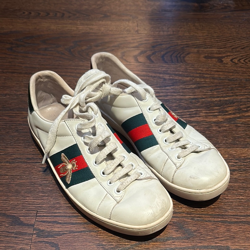 Gucci Leather Bee Ace Web Low Top Sneakers